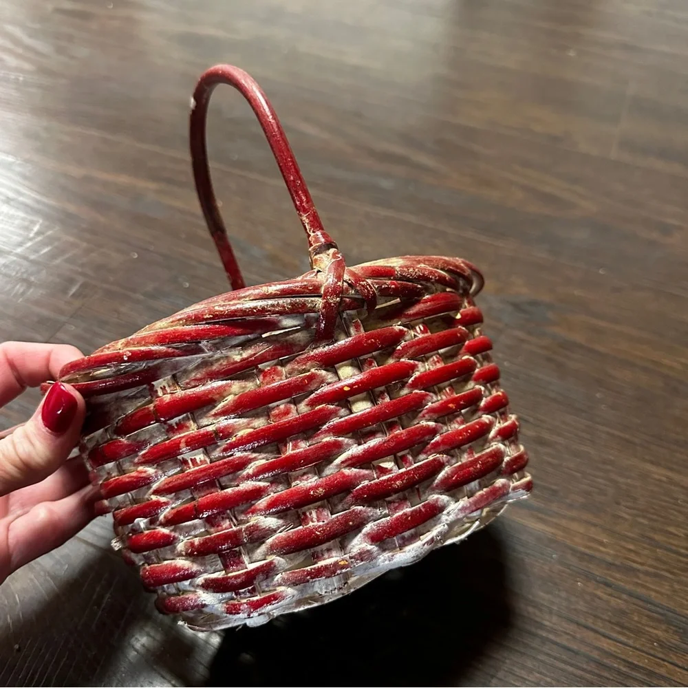 SMALL RED WASHED DECORATIVE BASKET - Picture 5 of 12